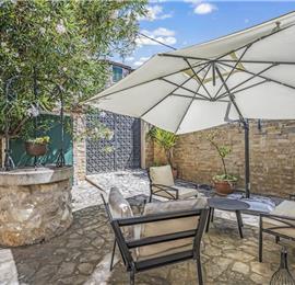4-5 bedroom villa with Split City and Sea Views sleeps 8-10